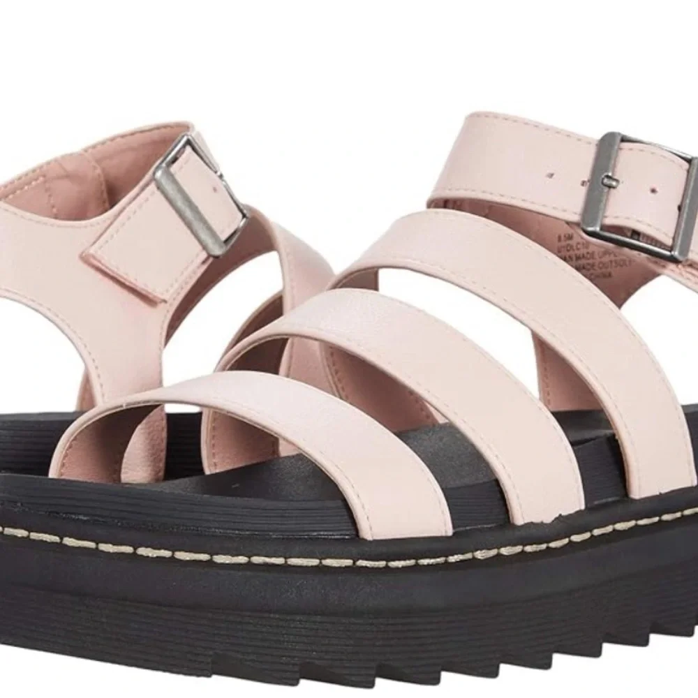 Union Bay " Dolce " platform sandals. - Picture 2 of 8
